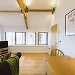 The Hay Barn - Hopewell Bristol